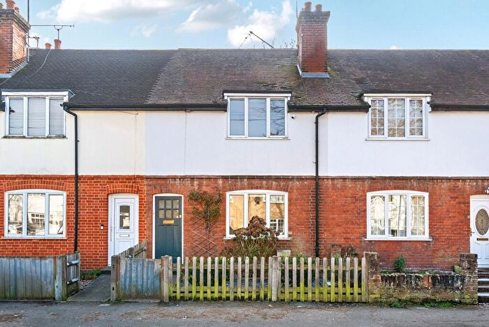 2 Bedroom Terraced House For Sale In Douglas Road, Esher, KT10