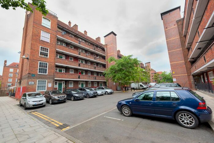 Studio To Rent In Pembury Close, Pembury Estate, London, E5