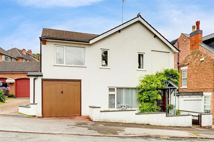 3 Bedroom Detached House For Sale In Hickling Road, Mapperley, Nottinghamshire, NG3