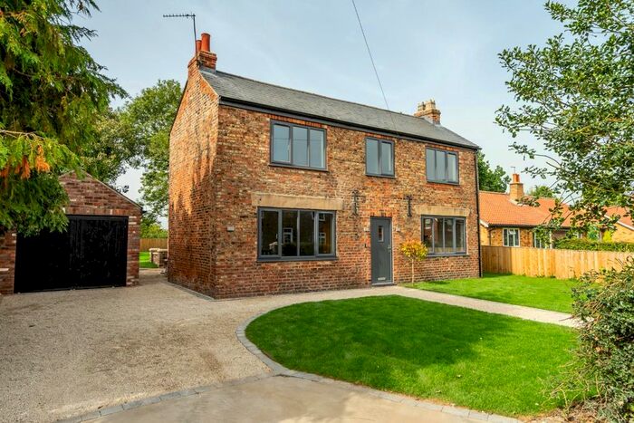 4 Bedroom Detached House For Sale In Main Street, Thorganby, York, YO19