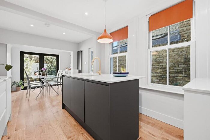 4 Bedroom Terraced House For Sale In Second Avenue, London, SW14