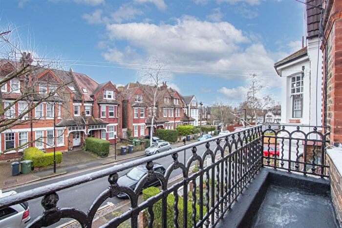 1 Bedroom Flat To Rent In Ashlake Road, London, SW16