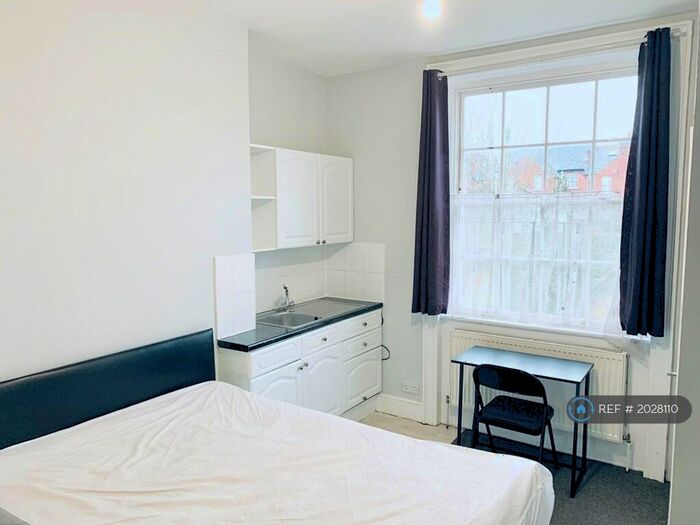 Studio To Rent In Southampton Street, Reading, RG1