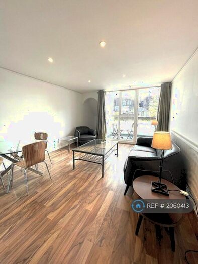 2 Bedroom Maisonette To Rent In Sunbury Lane, London, SW11