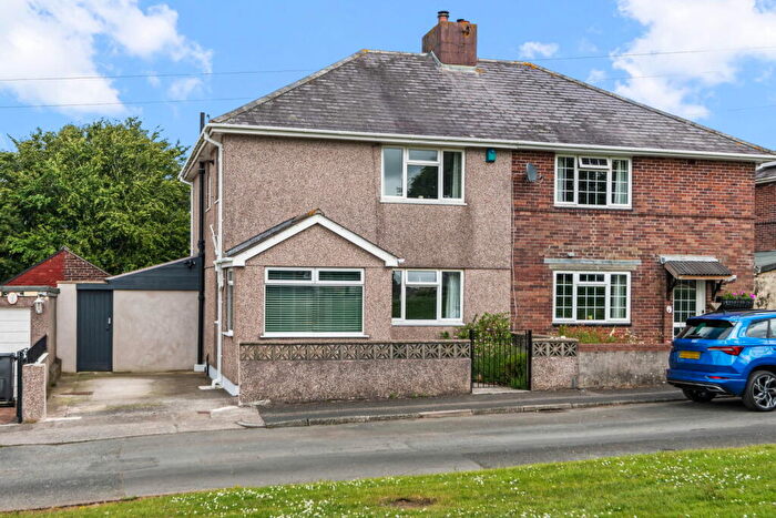 3 Bedroom Semi-Detached House For Sale In Admiralty Road, Plymouth, PL5