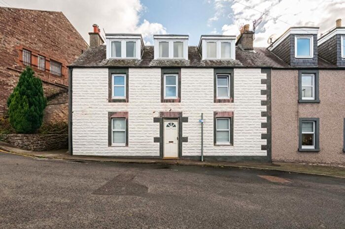 Maisonette For Sale In Upper Flat, Cornton Place, Crieff, Perth And Kinross, PH7