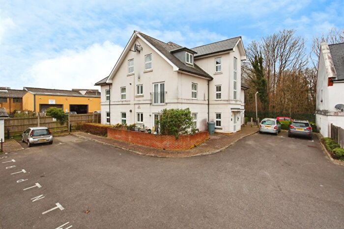 2 Bedroom Flat For Sale In Tunnel Road, Tunbridge Wells, TN1