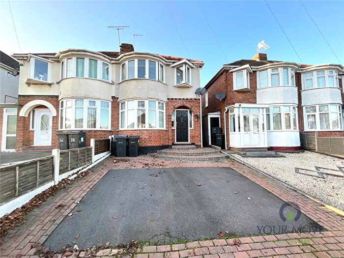 3 Bedroom Semi Detached House For Sale In Ryde Park Road, Rednal, Birmingham, West Midlands, B45