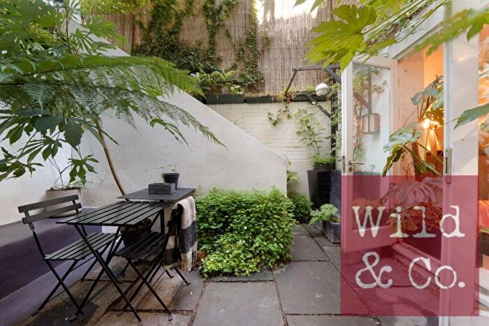 1 Bedroom Flat For Sale In Goulton Road, Lower Clapton, E5