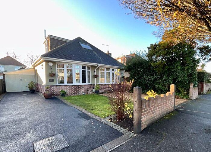 4 Bedroom Detached House For Sale In Merrivale Avenue, Southbourne, BH6