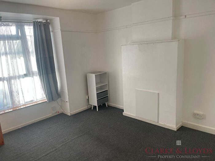 1 Bedroom Semi-Detached House To Rent In Keir Hardie Way, Barking, IG11