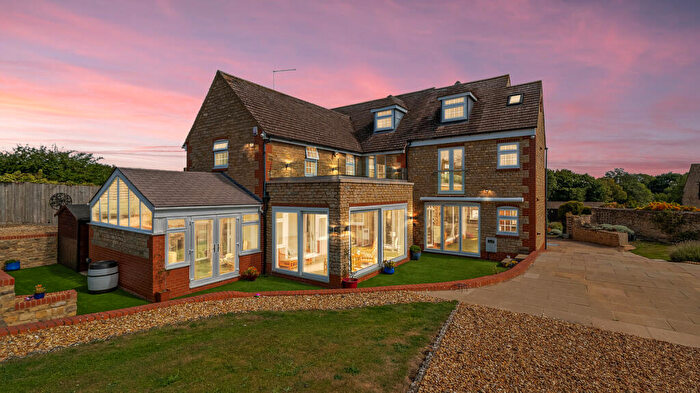 5 Bedroom Detached House For Sale In Polopit, Titchmarsh, NN14