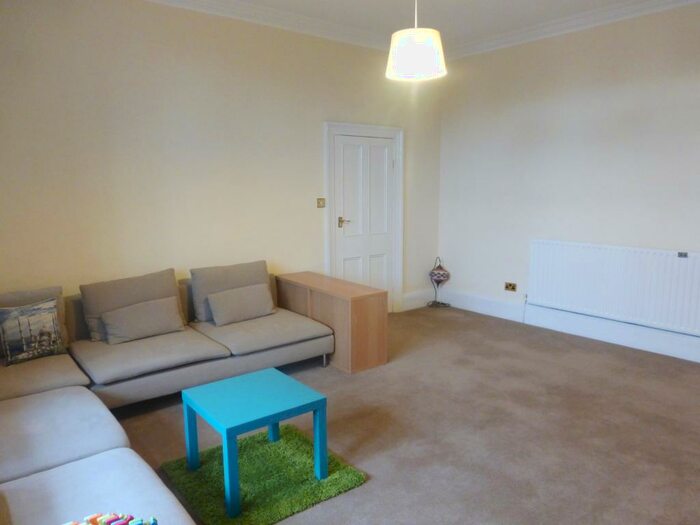 2 Bedroom Apartment To Rent In Kirkstall Lane, Leeds, LS6