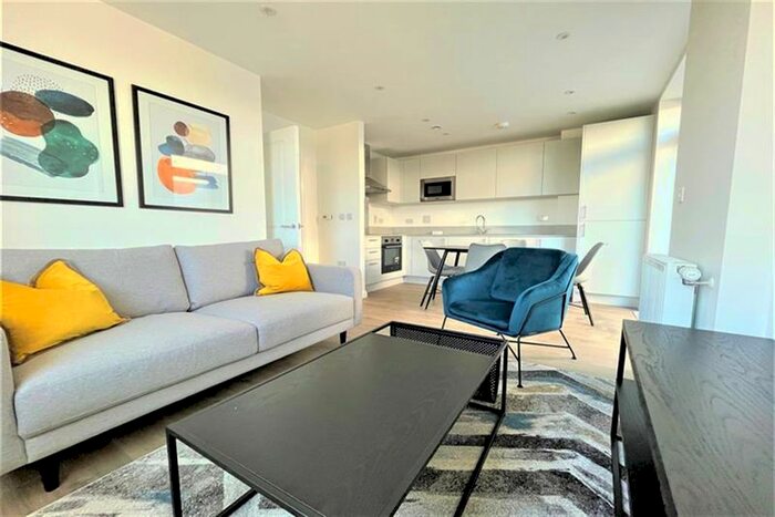 2 Bedroom Flat To Rent In Lowfield Street, Dartford, DA1