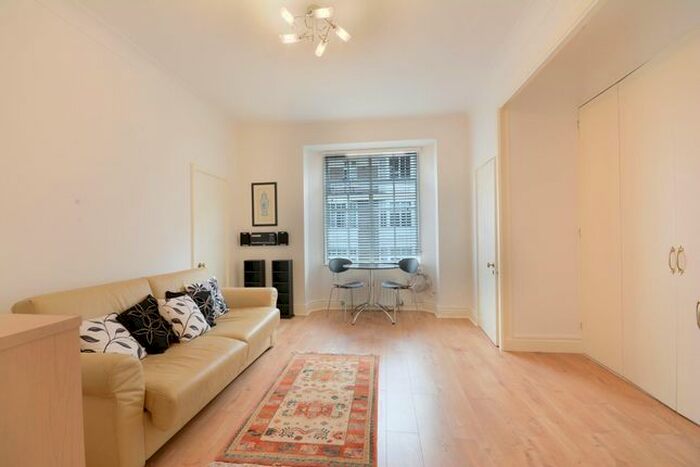1 Bedroom Studio To Rent In Hallam Street, London, W1W