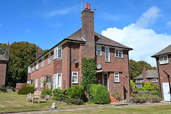 2 Bedroom Flat For Sale In Ratton Garden, Ratton, Eastbourne, BN20