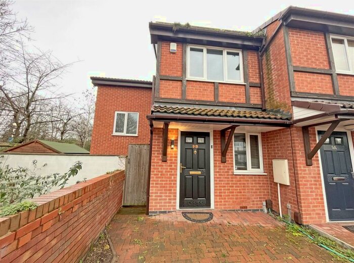 3 Bedroom Semi-Detached House To Rent In Stratford Close, Colwick, Nottingham, NG4