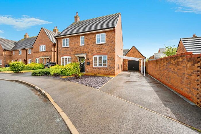 4 Bedroom Detached House For Sale In Heather Lane, Stewartby, Bedford, Bedfordshire, MK43