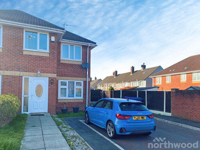 3 Bedroom End Of Terrace House For Sale In Polperro Close, Croxteth, Liverpool, L11