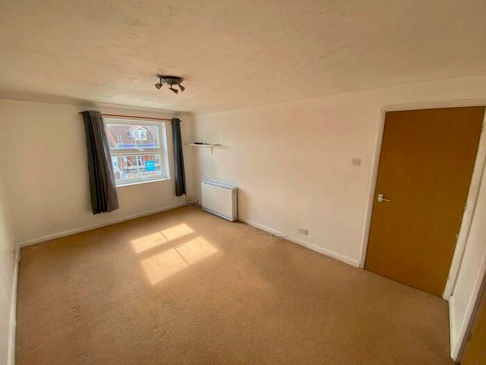 1 Bedroom Flat To Rent In Elmers End Road, London, SE20