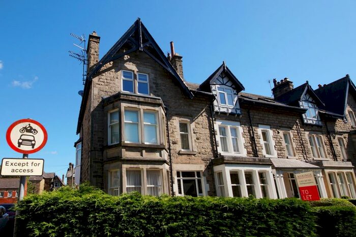 1 Bedroom Apartment To Rent In Dragon Parade, Harrogate, HG1