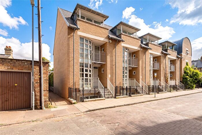 4 Bedroom Town House For Sale In New Park Street, Cambridge, Cambridgeshire, CB5
