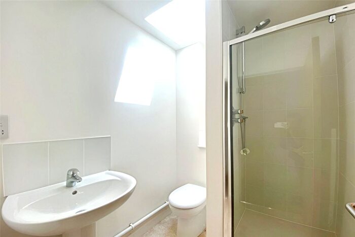 1 Bedroom Flat To Rent In Brook Road, Budleigh Salterton, Devon, EX9