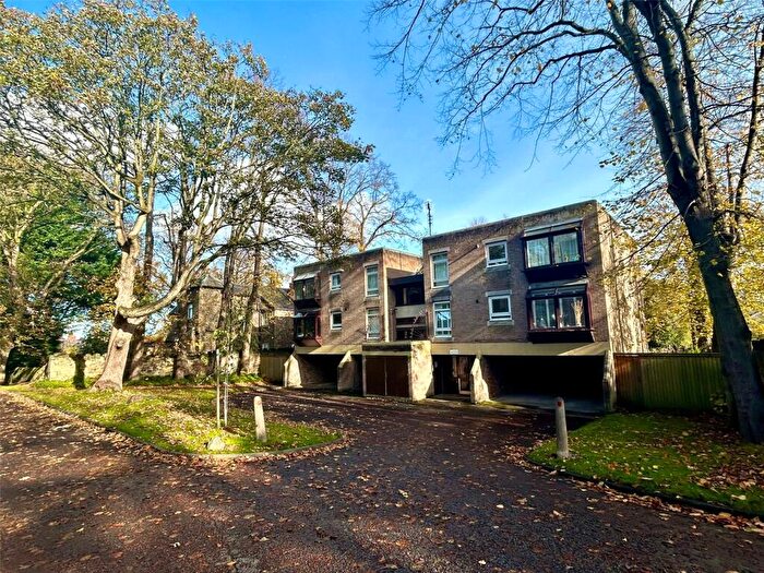 2 Bedroom Apartment For Sale In Yewdale Park, Poplar Road, Prenton, Merseyside, CH43