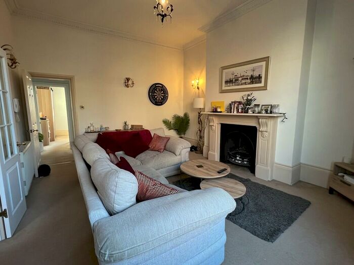 1 Bedroom Apartment To Rent In Southgate Street, Winchester, SO23