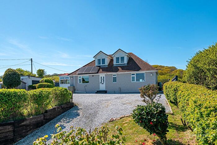 4 Bedroom Detached Bungalow For Sale In Newport Road, Niton, PO38