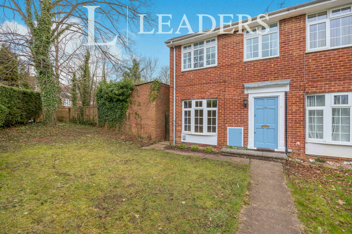3 Bedroom End Of Terrace House To Rent In Broadacres Area, Guildford, GU3