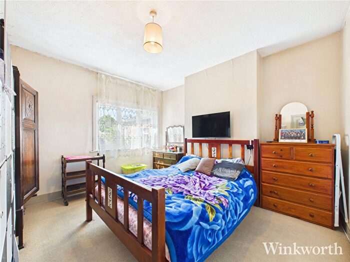 2 Bedroom Flat To Rent In South Ealing Road, London, Uk, W5