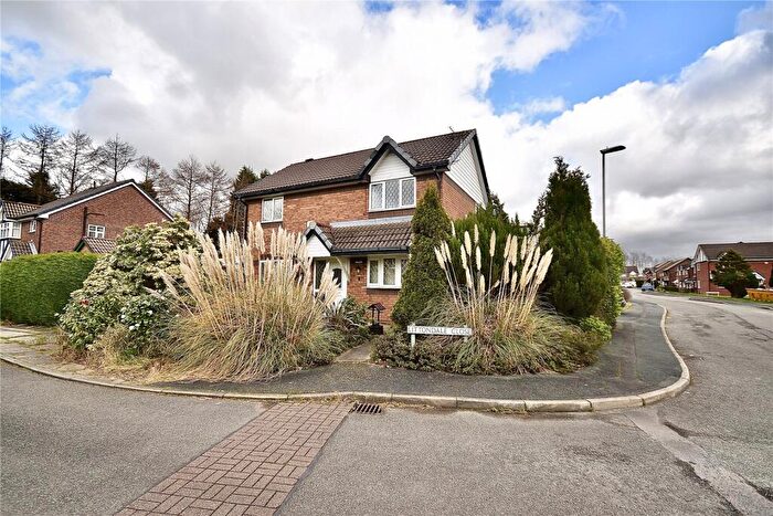 3 Bedroom Detached House For Sale In Littondale Close, Royton, Oldham, Greater Manchester, OL2