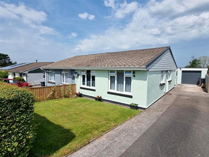 2 Bedroom Semi-Detached Bungalow For Sale In Dennis Gardens, Tregadillett, PL15