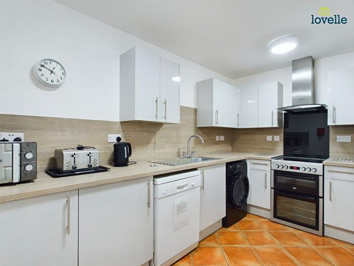 4 Bedroom Terraced House To Rent In Newland Street West, Lincoln, LN1