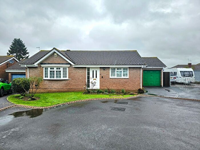 2 Bedroom Bungalow For Sale In Dianas Close, Abbeymead, Gloucester, GL4