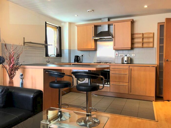 2 Bedroom Flat To Rent In Velocity East, City Walk, Leeds, LS11