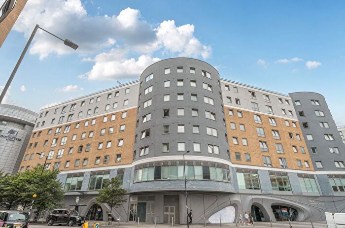 2 Bedroom Flat For Sale In Mallard House, Townmead Road, London, SW6