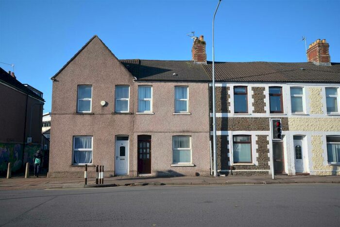 5 Bedroom Private Hall To Rent In Cathays Terrace, Cathays, Cardiff, CF24