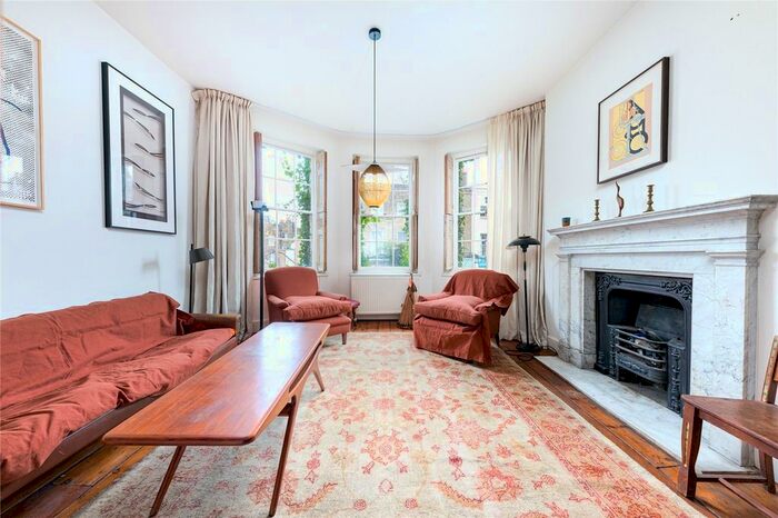 4 Bedroom Terraced House To Rent In Cross Street, Angel, Islington, London, N1