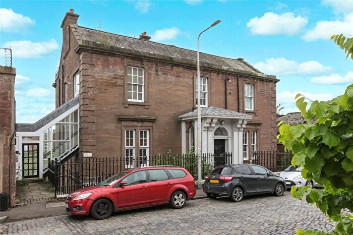 2 Bedroom Flat For Sale In Roseangle, Dundee, Angus, DD1