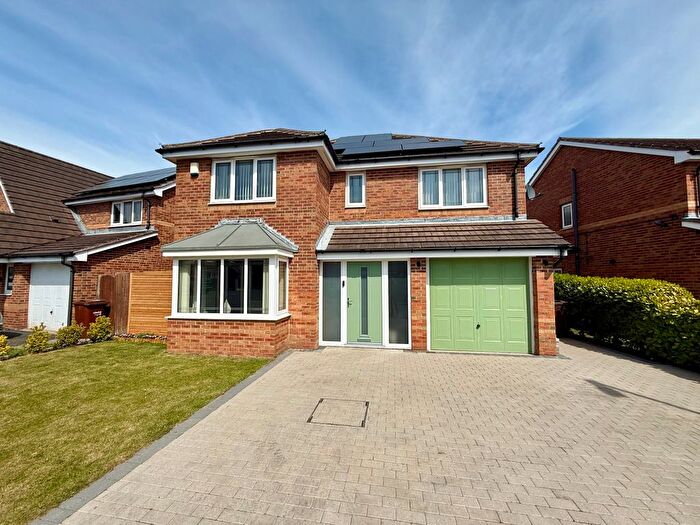 4 Bedroom Detached House For Sale In Thistle Hill Drive, Streethouse, Pontefract, West Yorkshire, WF7