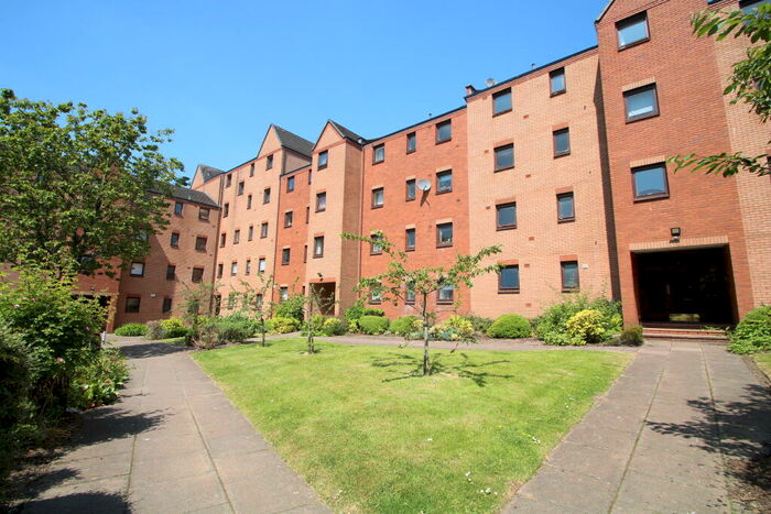 2 Bedroom Flat To Rent In Albion Gate, Merchant City, G1