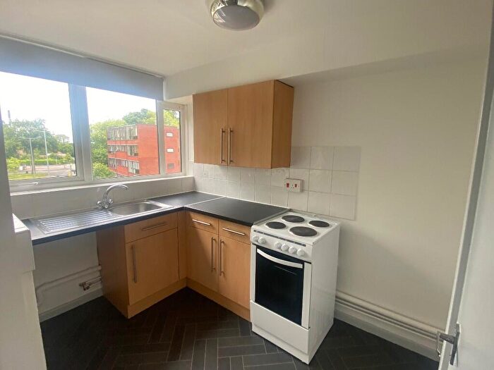 Studio To Rent In Cottesmore House, Browns Green, Birmingham, B20