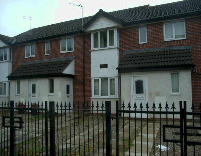 2 Bedroom Flat To Rent In South King Street, Eccles, M30