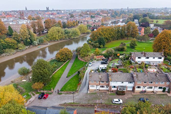 3 Bedroom End Of Terrace House For Sale In Greenway Street, Chester, CH4