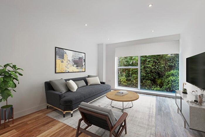 1 Bedroom Flat To Rent In Sherman Road Bromley, BR1