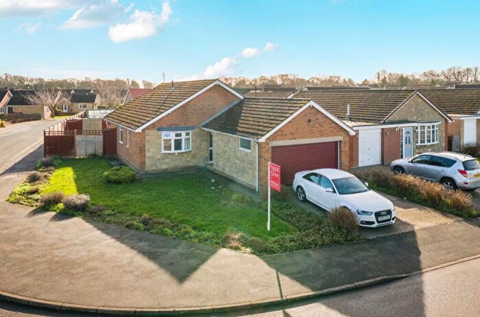 2 Bedroom Detached Bungalow For Sale In Holme Drive, Sudbrooke, LN2
