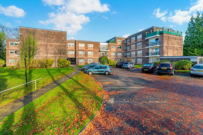 2 Bedroom Flat For Sale In Sommerville Court, Broughton Park, M7