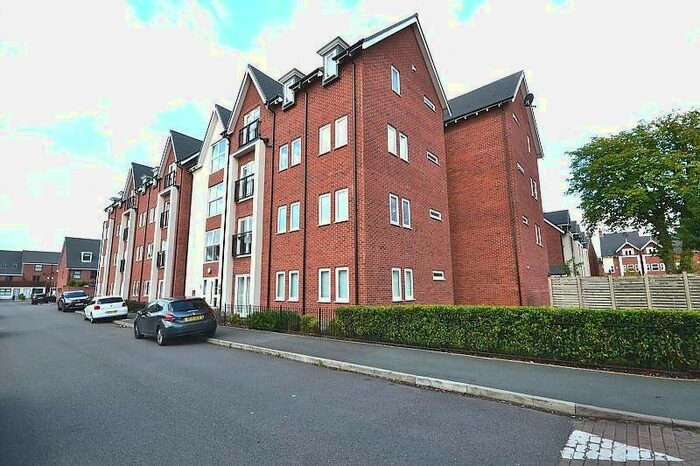 2 Bedroom Flat To Rent In Houseman Crescent, West Didsbury, Didsbury, Manchester, M20